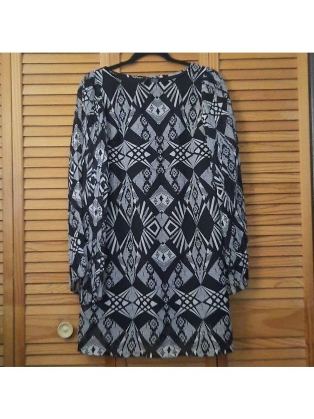 Fire Los Angeles Black and Grey Lace Print Sheer Pleated Sleeve Dress Size M